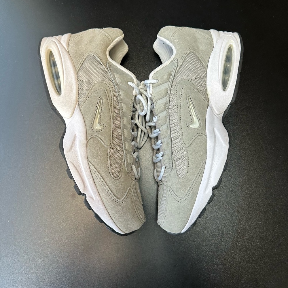 Air max triax